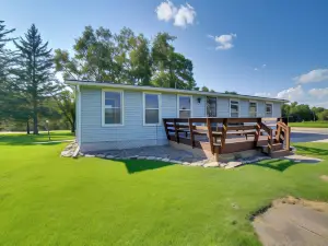 Riverfront Suring Home: Atv Trails, Sunroom!