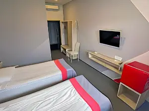 Wake Hotel 1