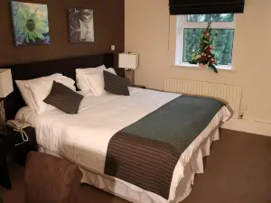 Greenvale Hotel