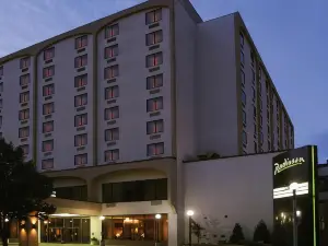Radisson Hotel Bismarck