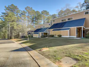 2-Story Decatur Condo, Close to Downtown Atlanta!