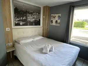 호텔 발라딘 리옹 / 차나스