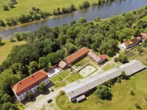 Gutshof Kehnert - Pension & Ferienwohnungen