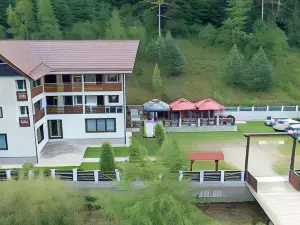 Pensiunea la Rachitele