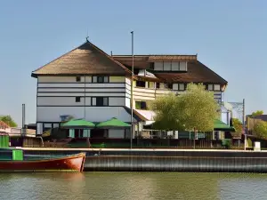 Delta Marina
