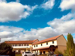 Apartmány, Penzion, Wellness U zlaté Rybky