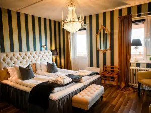 Palace Hotell
