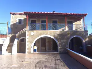Mystras Inn
