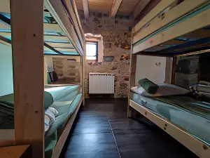 Albergue El Rebezo - Hostel