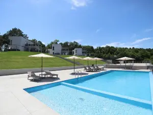 Plein Air Residence & Resort