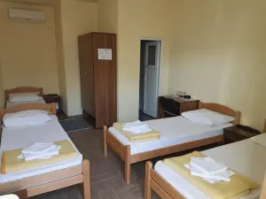 Hostel Kristal