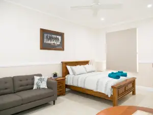 The Convent Boutique Accommodation Plus Short Stay Holiday Homes