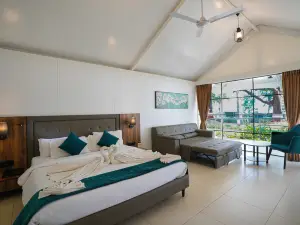 White Feather Resort Kauncha