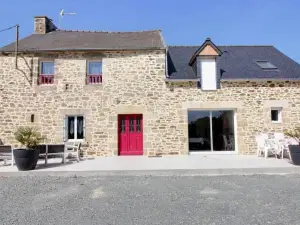 Family House and Renovated Old Bakehouse