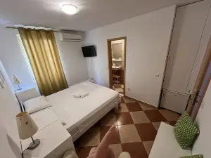 Apartments and Rooms Katija & Egon