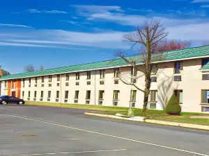 Red Carpet Inn