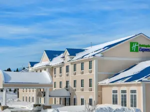 Holiday Inn Express & Suites Cadillac