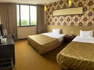 Home Full Hotel