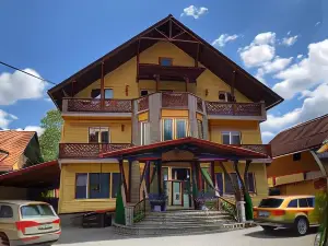 Raza Soarelui Pension (Adults Only)