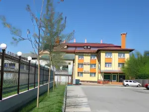 Hotel Nakra