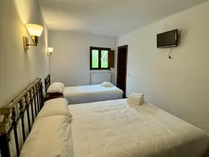 Hotel Castillo Valdés Salas