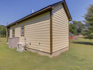 Quiet Millington Tiny House Near Naval Air Base!