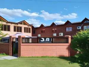 Hospedaje, Departamentos J&R
