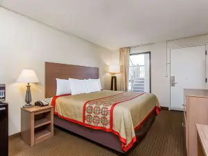 Days Inn by Wyndham Norfolk Airport