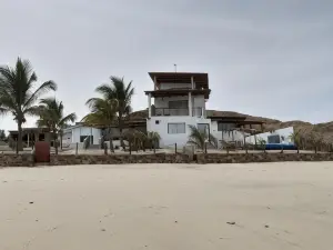 Las Fragatas Casa Hotel 拉斯弗拉加塔斯家庭飯店