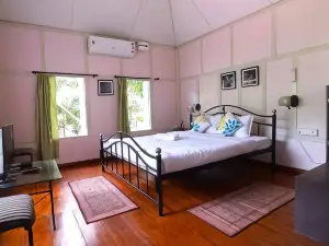 Arya Eco Resort