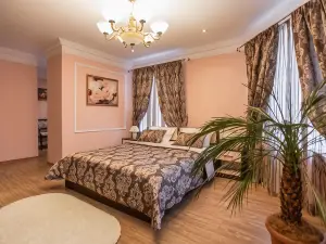 Benefit Mini-Hotel