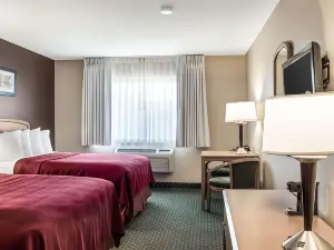 Travelodge by Wyndham Fargo West Acres
