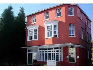 Bryncelyn Guesthouse