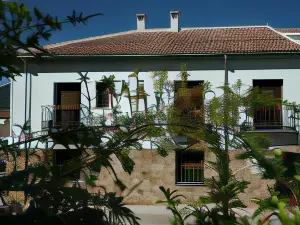 Apartamentos Mirasierra Plaza