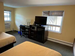 All Seasons Motel
