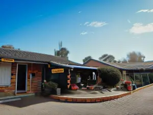 Denman Motor Inn