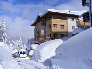 Alpine Mugon Hotel