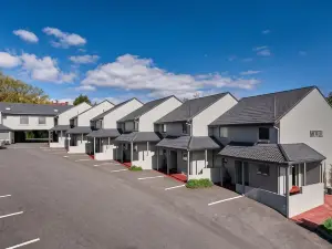 Elphin Serviced Apartments
