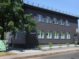 Akmenės svečių Apartamentai Šypsena