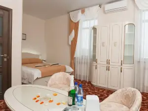 Hotel Tria
