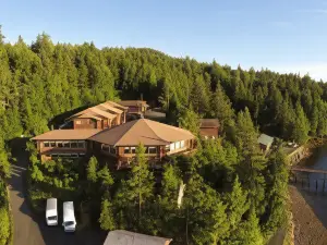 Salmon Falls Resort
