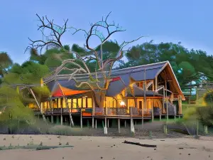 Rhino Post Safari Lodge