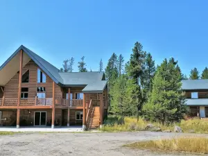 The Hideaway Lodge