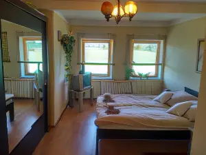 Nad Stawem