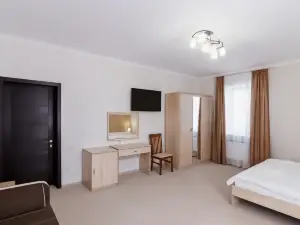 Balmont Hotel