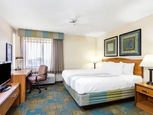 La Quinta Inn & Suites by Wyndham El Paso East
