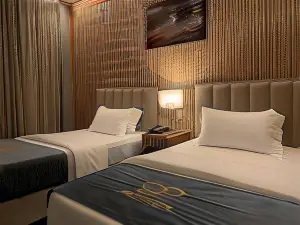 Crystal Blue Hotel