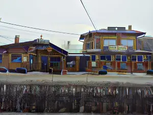 Barna Bár Motel&Apartman