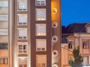 Best Western Plus Grand Hotel Victor Hugo