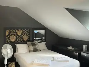 OYO Ivy Hotel